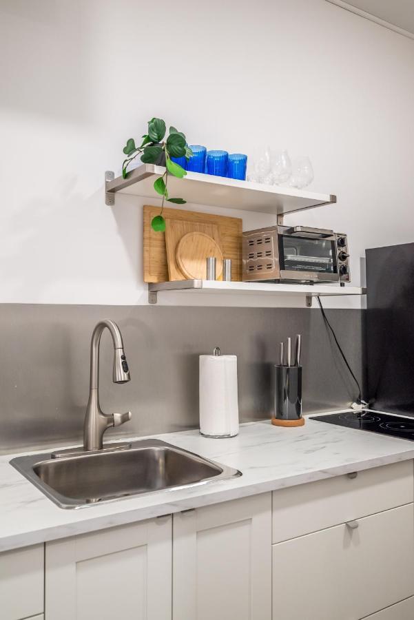 הליפקס Spacious Newly Renovated 1 Bedroom Suite מראה חיצוני תמונה